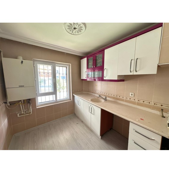 KUŞCAĞIZ MUHTARLIK YAKINI KAT KONUMUNDA 2+1 MASRAFSIZ DAİRE