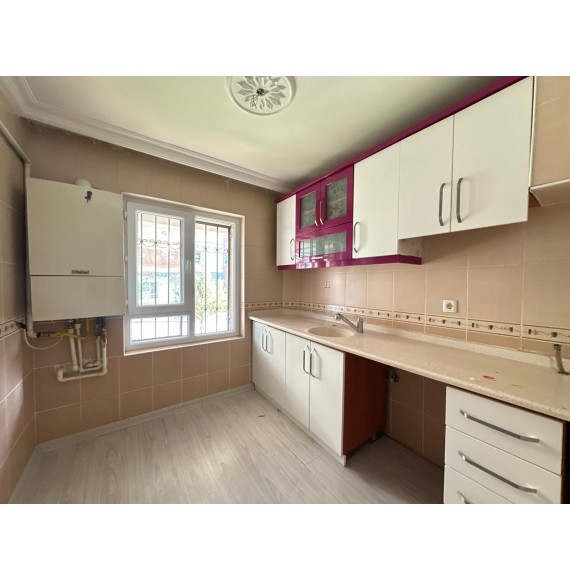 KUŞCAĞIZ MUHTARLIK YAKINI KAT KONUMUNDA 2+1 MASRAFSIZ DAİRE