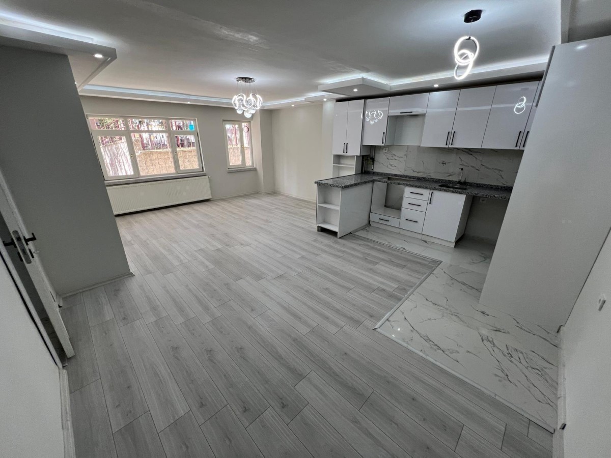 ETLİK NİŞANTAŞI APZARI YANI...