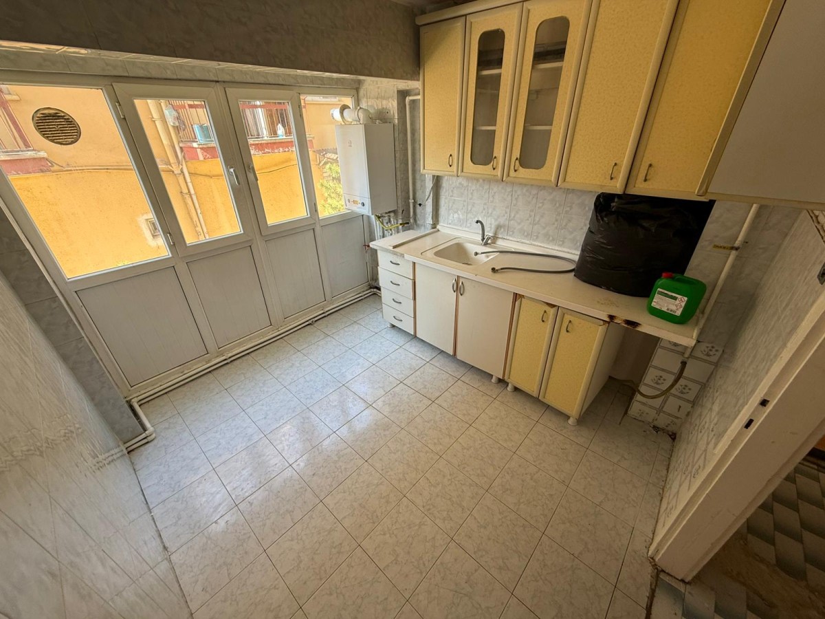 GÜNSAZAK CADDESİ...