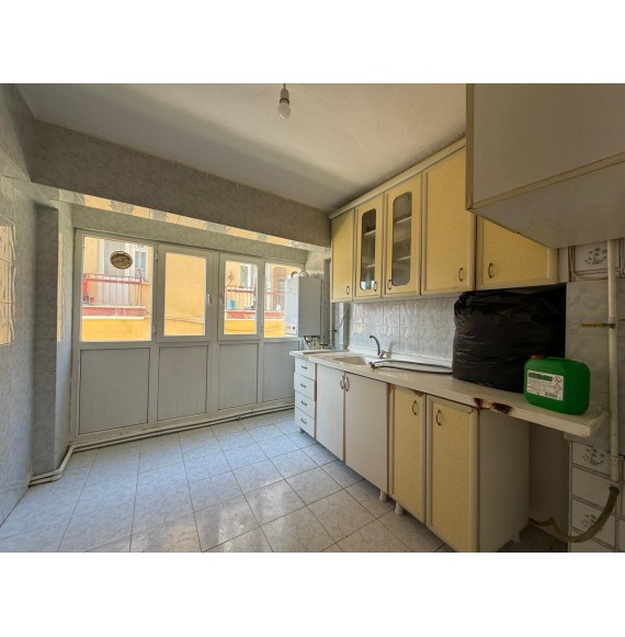 GÜNSAZAK CADDESİ PARALELİNDE KATTA MASRAFSIZ 3+1 FIRSAT DAİRESİ