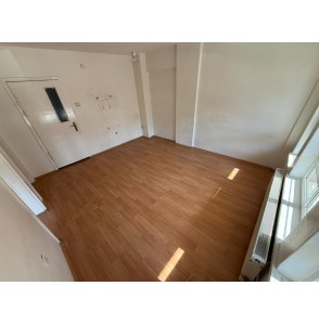 GÜNSAZAK CADDESİ PARALELİNDE KATTA MASRAFSIZ 3+1 FIRSAT DAİRESİ