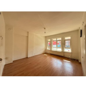 GÜNSAZAK CADDESİ PARALELİNDE KATTA MASRAFSIZ 3+1 FIRSAT DAİRESİ