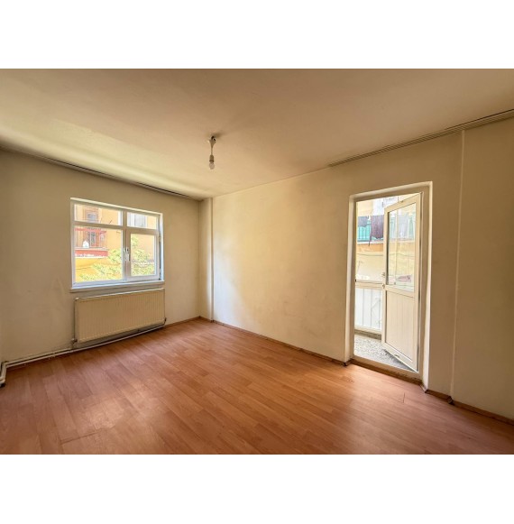 GÜNSAZAK CADDESİ PARALELİNDE KATTA MASRAFSIZ 3+1 FIRSAT DAİRESİ