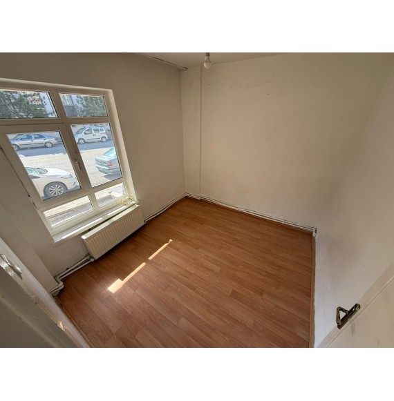 GÜNSAZAK CADDESİ PARALELİNDE KATTA MASRAFSIZ 3+1 FIRSAT DAİRESİ