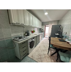 HİSAR'DA ANA CADDE ÜZERİNDE ASANSÖRLÜ YAPILI ÖN CEPHE 3+1