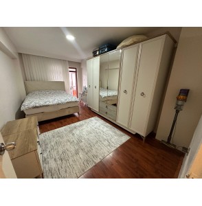 HİSAR'DA ANA CADDE ÜZERİNDE ASANSÖRLÜ YAPILI ÖN CEPHE 3+1