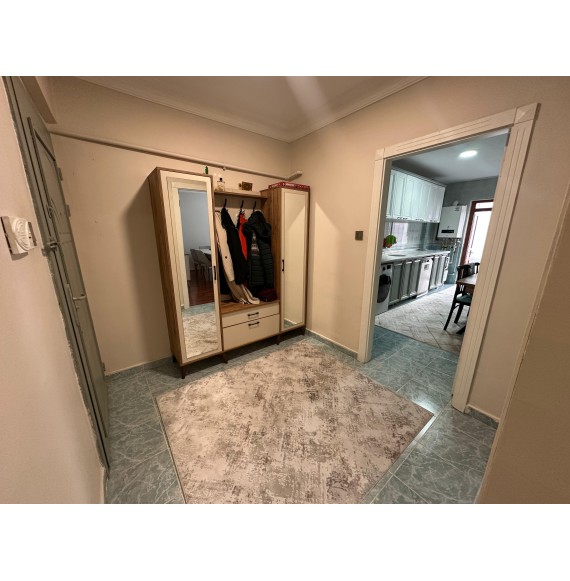 HİSAR'DA ANA CADDE ÜZERİNDE ASANSÖRLÜ YAPILI ÖN CEPHE 3+1