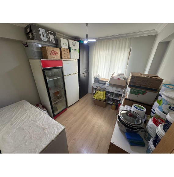 YEŞİLTEPE KIZILIRMAK CADDESİ ÜZERİ ARA KATTA 130m2 YAPILI 3+1