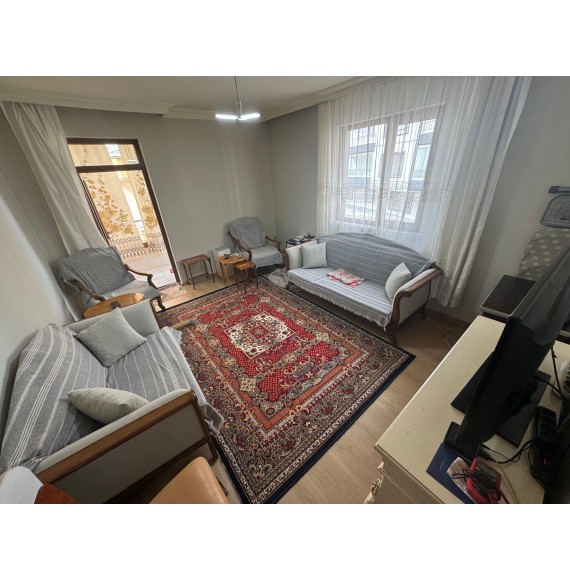 YEŞİLTEPE KIZILIRMAK CADDESİ ÜZERİ ARA KATTA 130m2 YAPILI 3+1