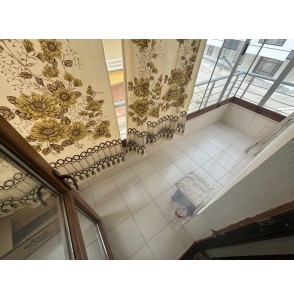 YEŞİLTEPE KIZILIRMAK CADDESİ ÜZERİ ARA KATTA 130m2 YAPILI 3+1