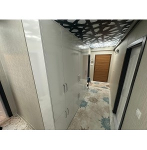 OVACIKDA YENİ BİNADA E.BANYOLU LÜKS YAPILI YÜKSEK KAT 3+1 DAİRE