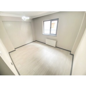 YAYLA'DA 3+1 1.KAT 120M2 LÜKS YAPILI YAYLA'DA OTOBÜS ÖNÜNDE