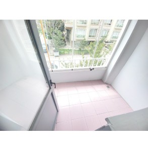 YAYLA'DA 3+1 1.KAT 120M2 LÜKS YAPILI YAYLA'DA OTOBÜS ÖNÜNDE