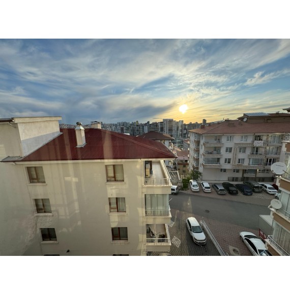 ESERTEPE ÇAMBAŞI CADDESİ YAKININDA 3+1 ÖNCEPHE FULL YAPILI DAİRE