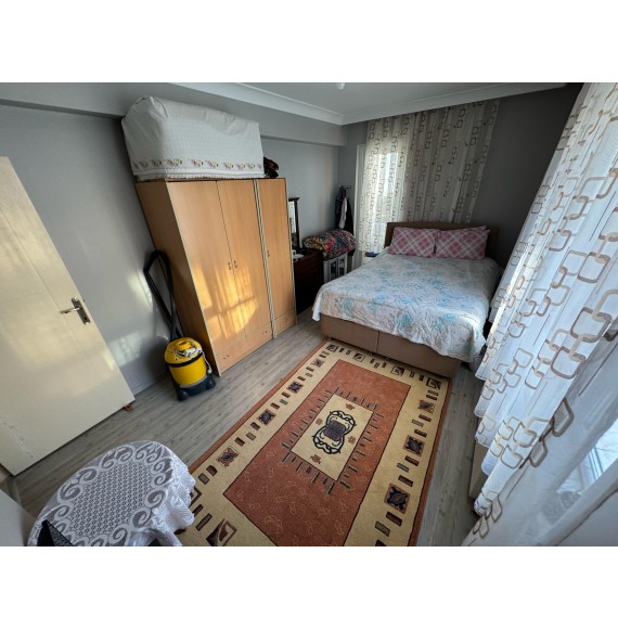 ESERTEPE ÇAMBAŞI CADDESİ YAKININDA 3+1 ÖNCEPHE FULL YAPILI DAİRE