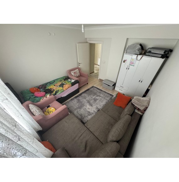 ÇAMBAŞI CADDESİ ÜZERİDE FULL YAPILI KAT KONUMUNDA 150 m2 3+1