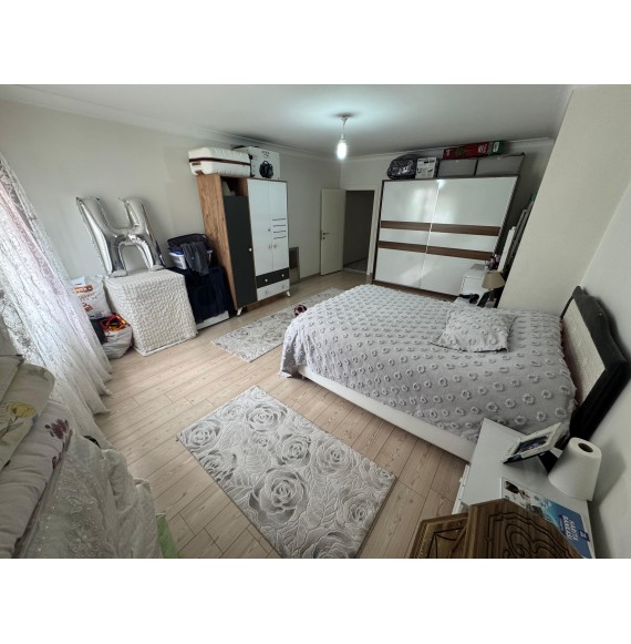 ÇAMBAŞI CADDESİ ÜZERİDE FULL YAPILI KAT KONUMUNDA 150 m2 3+1