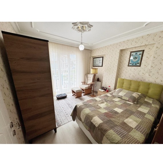 340 CADDE PARALELİNDE ARA KATTA ÖNCEPHE FULL YAPILI GENİŞ 3+1