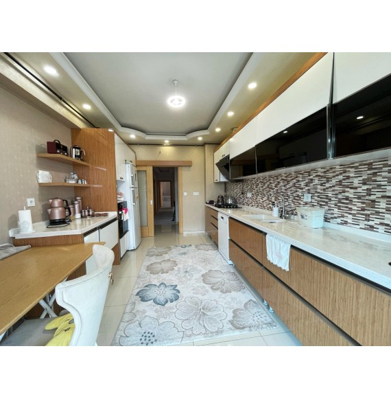 ETLİK VETERİNERLİK YAKININDA KAÇIRILMAZ FIRSAT 5+1 LÜKS SİTE