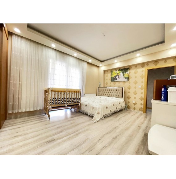 ETLİK VETERİNERLİK YAKININDA KAÇIRILMAZ FIRSAT 5+1 LÜKS SİTE