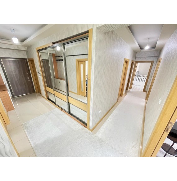 ETLİK VETERİNERLİK YAKININDA KAÇIRILMAZ FIRSAT 5+1 LÜKS SİTE