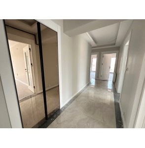 KIZLARPINARI CADDESİNDE LÜKS YAPILI G.ODALI SIFIR 3,5+1 SİTE