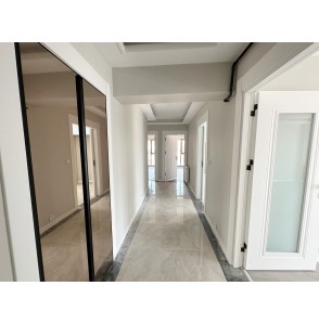 KIZLARPINARI CADDESİNDE LÜKS YAPILI G.ODALI SIFIR 3,5+1 SİTE