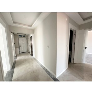 KIZLARPINARI CADDESİNDE LÜKS YAPILI G.ODALI SIFIR 3,5+1 SİTE