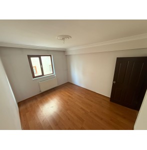 FIRSAT DAİRESİ YAYLA MAH CAD. ÜZERİ ASANSÖRLÜ 3+1+KİLER ARA KAT