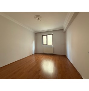 FIRSAT DAİRESİ YAYLA MAH CAD. ÜZERİ ASANSÖRLÜ 3+1+KİLER ARA KAT