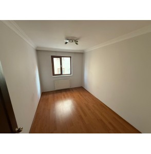 FIRSAT DAİRESİ YAYLA MAH CAD. ÜZERİ ASANSÖRLÜ 3+1+KİLER ARA KAT