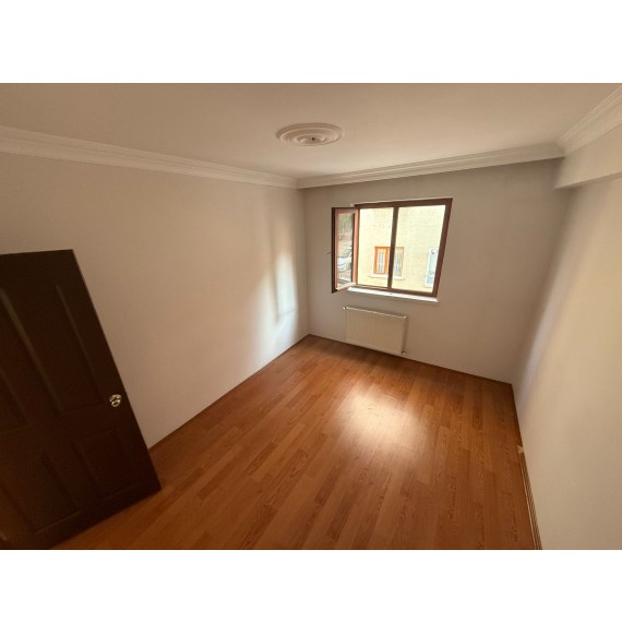 FIRSAT DAİRESİ YAYLA MAH CAD. ÜZERİ ASANSÖRLÜ 3+1+KİLER ARA KAT
