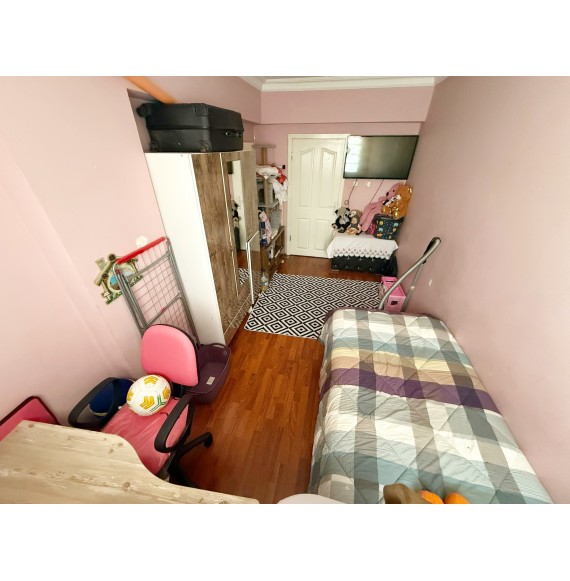 FIRSAT DAİRESİ KATTA DAİRE ARAYANLARA 3+1 MASRAFSIZ CADDE ÜZERİ