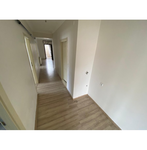 KORU EMLAK GÜVENCESIYLE BASKENT CADDESİ YANI 3+1 KATTA FULL YAPILI