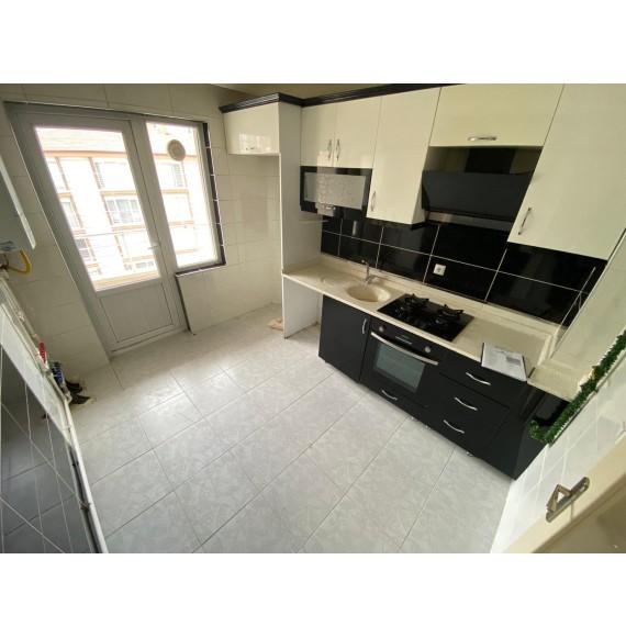 KORU EMLAK GÜVENCESIYLE BASKENT CADDESİ YANI 3+1 KATTA FULL YAPILI