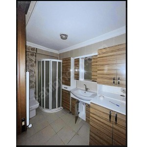 AYVALI MERKEZ CAMİİ YAKINI 2+1 KAT KONUMUNDA KIRALIK DAİRE