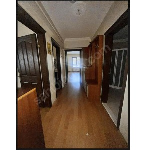 AYVALI MERKEZ CAMİİ YAKINI 2+1 KAT KONUMUNDA KIRALIK DAİRE