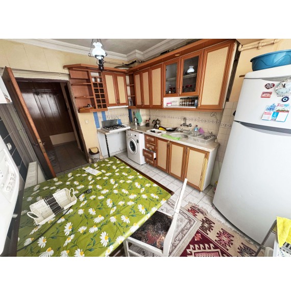 FIRSAT DAİRESİ KAFKASLAR 'DA CADDE YANI 3+1 ÖN CEPHE ARA KAT