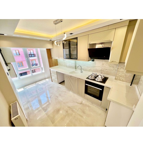 ESERTEPE ÇAMBAŞI CADDESİNE KOMŞU MEGA LÜKS YAPILI 3+1 DAİRE