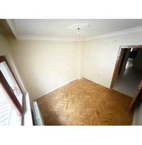 KARTALTEPE CADDESİ ÜZERİ 3+1 YENI BOYANMIS KİRALIK DAİRE