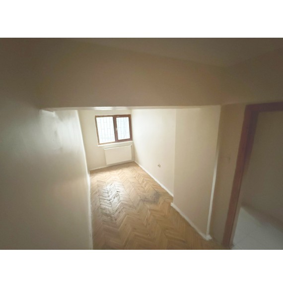 KARTALTEPE CADDESİ ÜZERİ 3+1 YENI BOYANMIS KİRALIK DAİRE