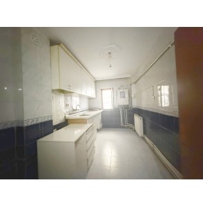KARTALTEPE CADDESİ ÜZERİ 3+1 YENI BOYANMIS KİRALIK DAİRE