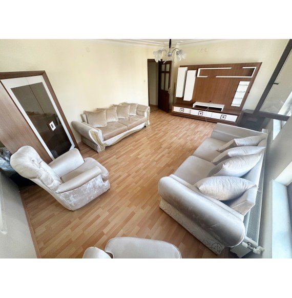 FIRSAT DAİRESİ !YAYLA MAHALLESINDE CADDEYE 1 BINA 3+1 ÖN CEPHE