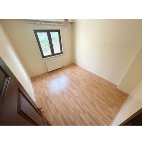 FIRSAT DAİRESİ !YAYLA MAHALLESINDE CADDEYE 1 BINA 3+1 ÖN CEPHE