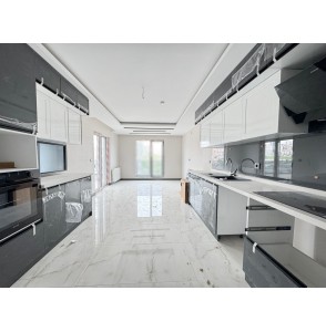 YOZGAT BULVARINA KOMŞU 4+1 ULTRA LÜKS YAPILI SIFIR SİTE DAİRESİ