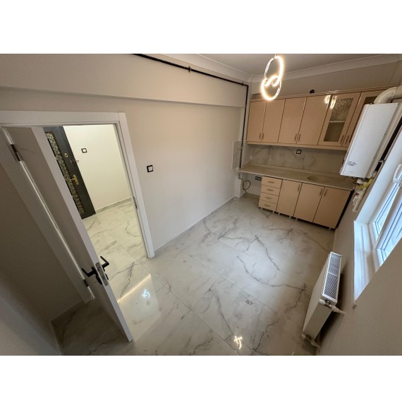 ADNAN YÜKSEL CADDESİNE KOMŞU 2+1 E. BANYOLU