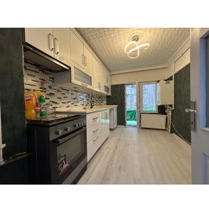 BARIŞYOLU CADDESİNE KOMŞU 3+1 FULL YAPILI MUSTAKIL TADINDA