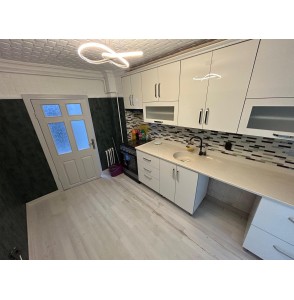 BARIŞYOLU CADDESİNE KOMŞU 3+1 FULL YAPILI MUSTAKIL TADINDA