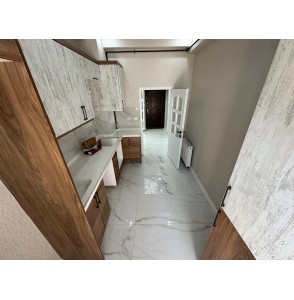 AŞIK VEYSEL CADDESİNE KOMŞU 3+1 KATTA FULL YAPILI